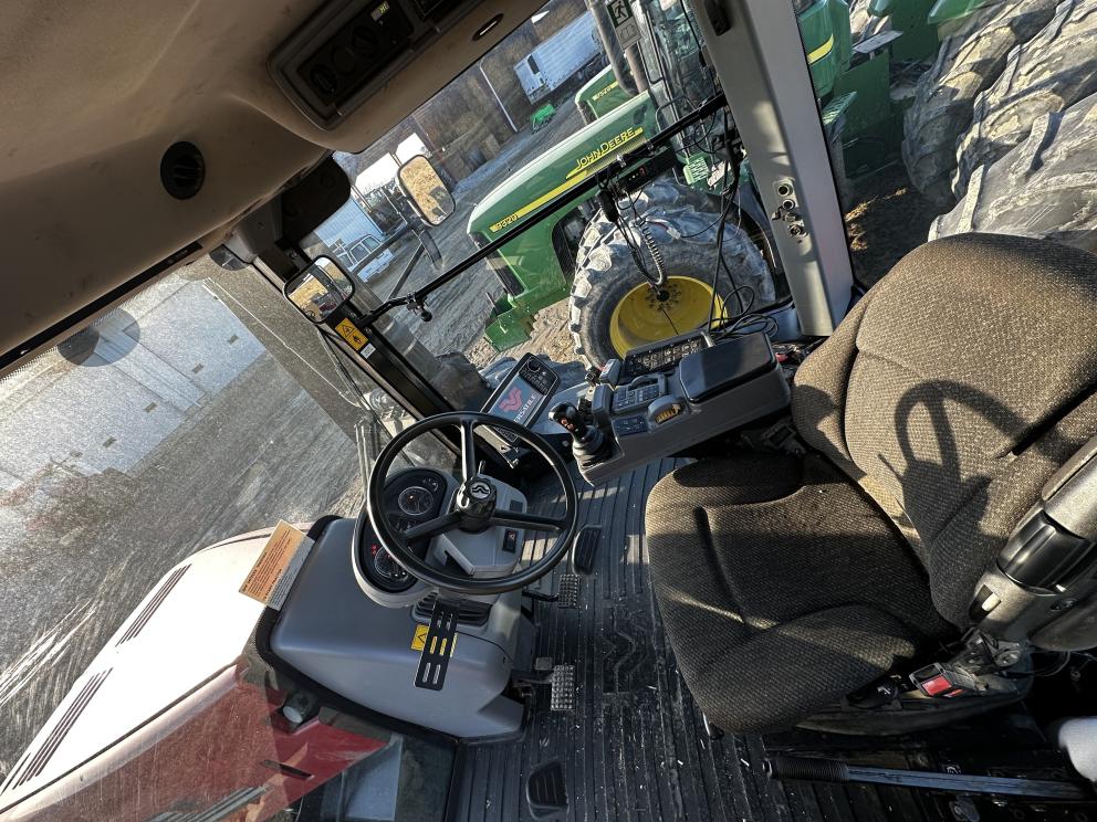 Image for 2014 Versatile 550