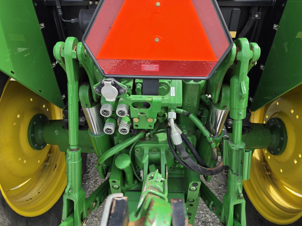 Image for 2007 John Deere 6415