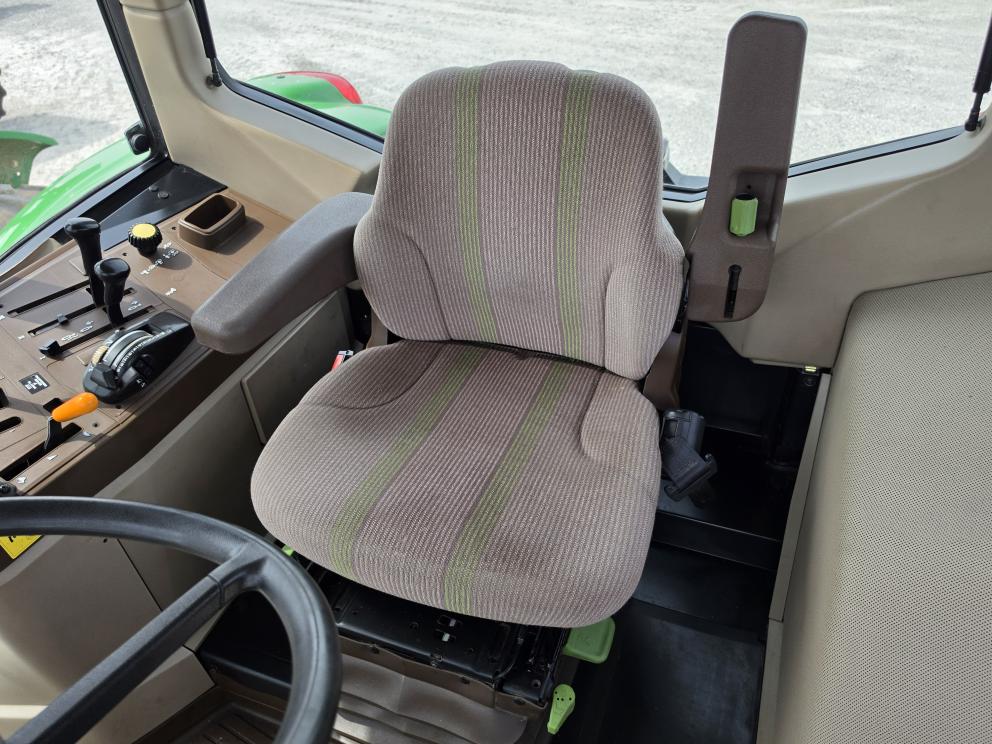 Image for 2007 John Deere 6415