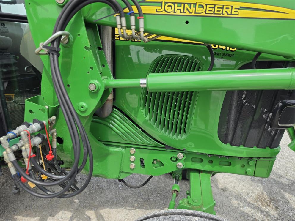 Image for 2007 John Deere 6415
