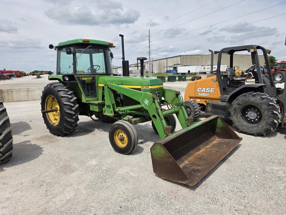 Image for 1973 John Deere 4230