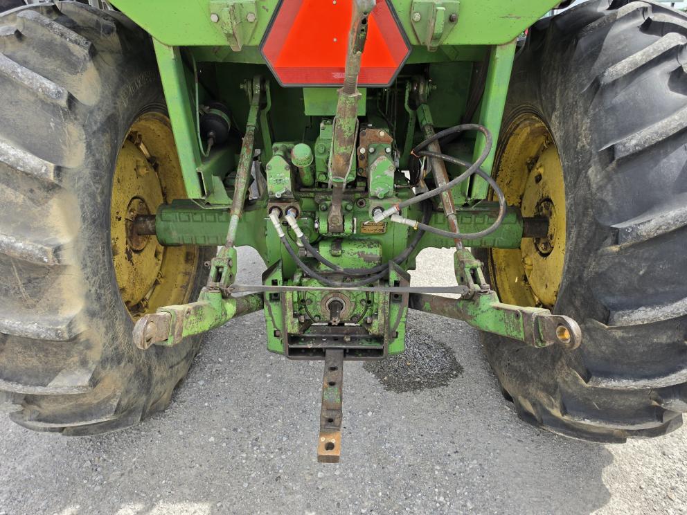 Image for 1973 John Deere 4230