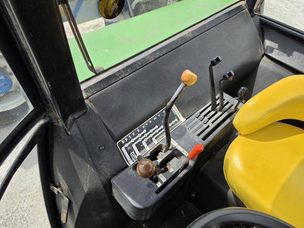 Image for 1973 John Deere 4230