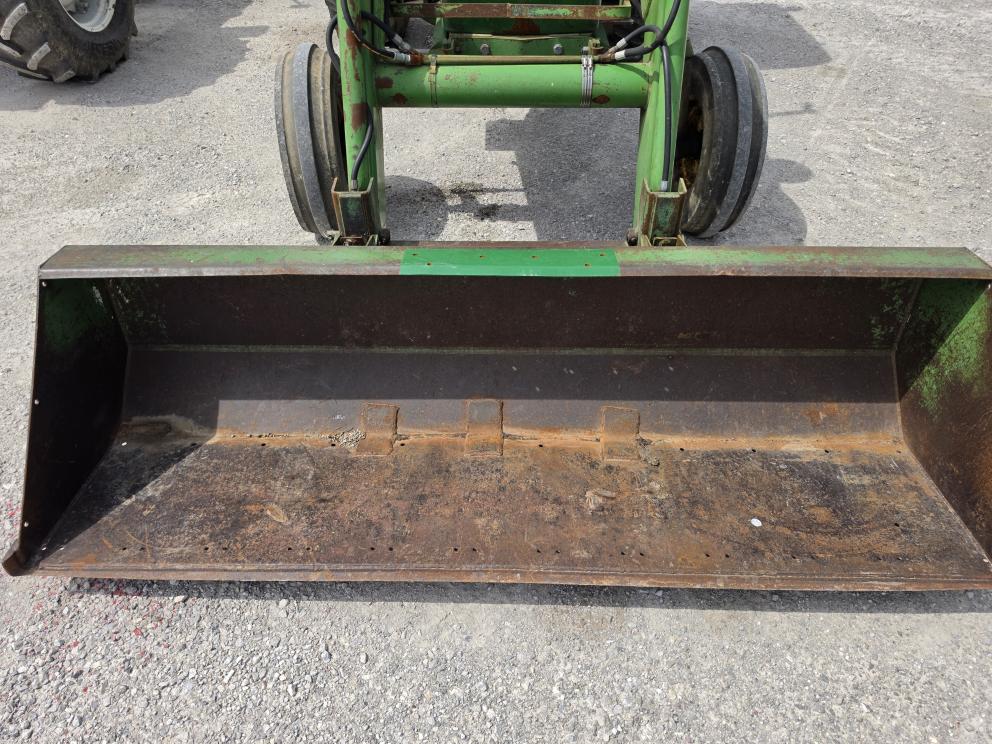 Image for 1973 John Deere 4230