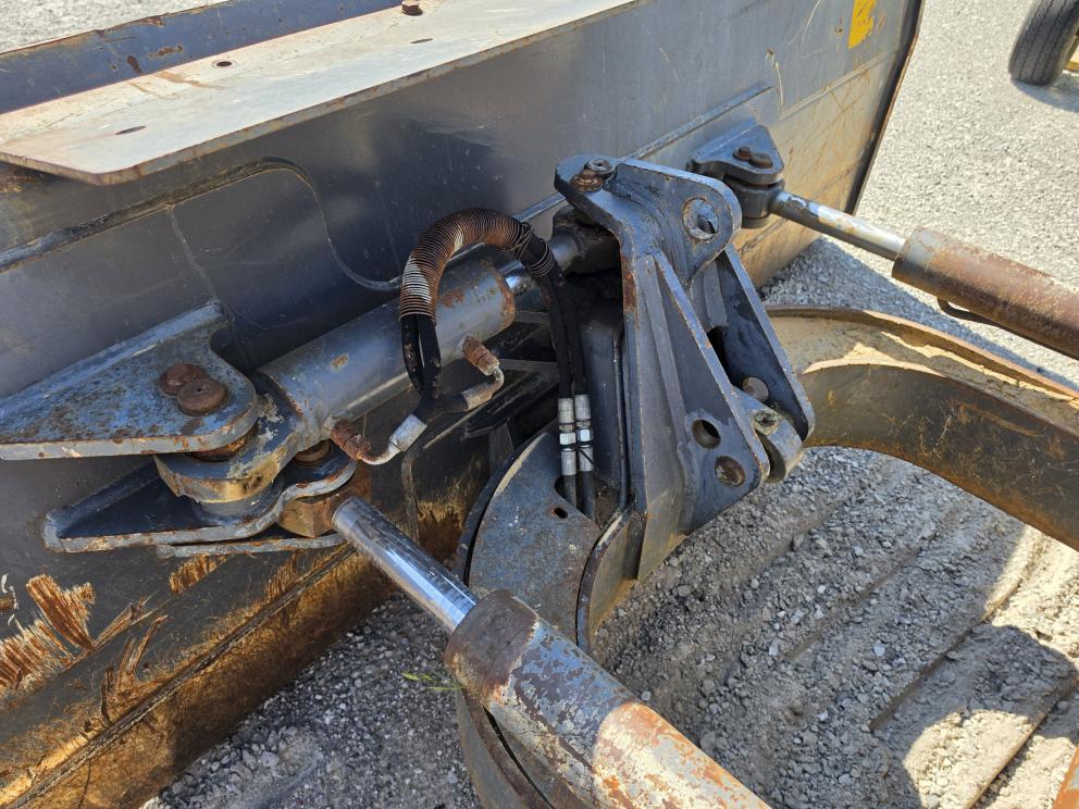 Image for 2003 New Holland DC100 LGP