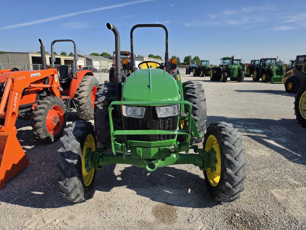 Image for 2018 John Deere 5075E