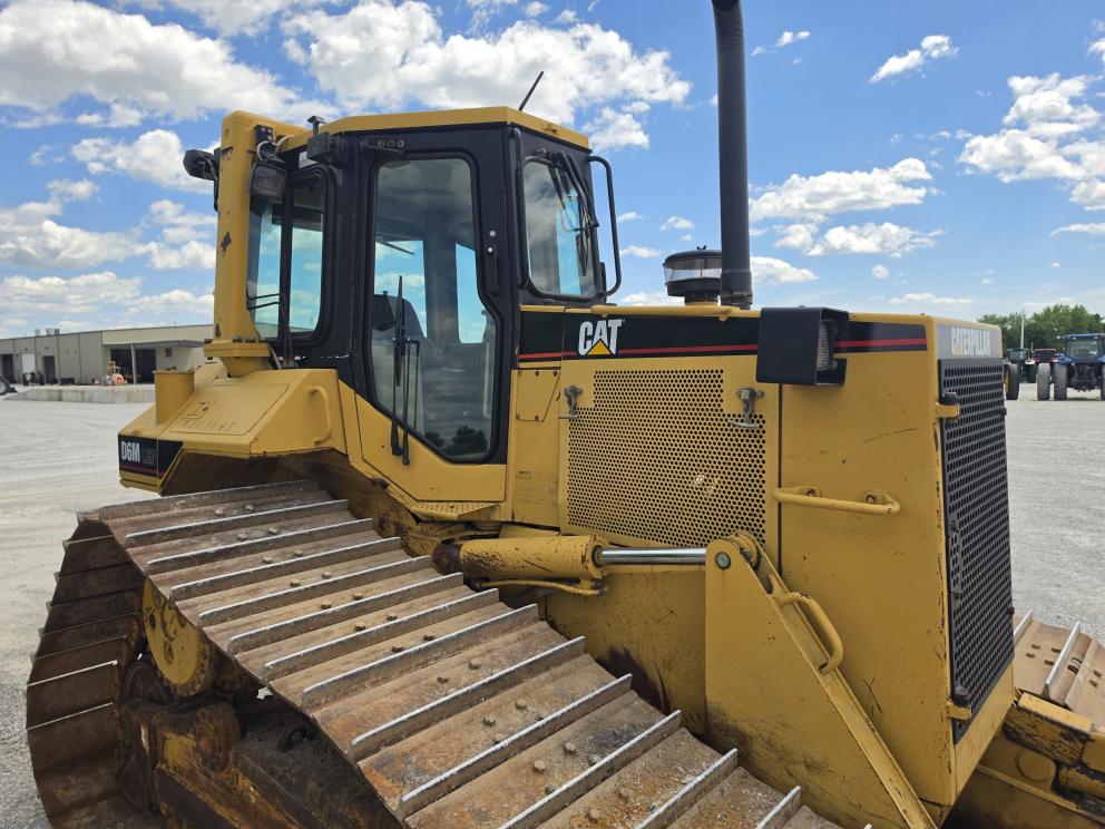 Image for 2002 Caterpillar D6M LGP
