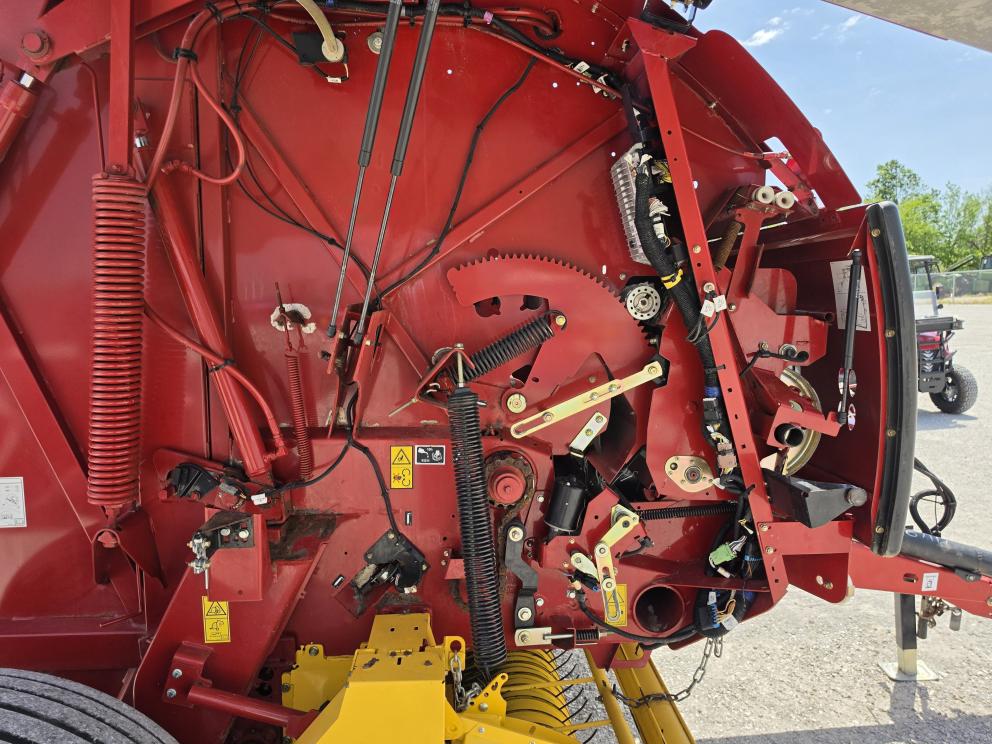 Image for 2020 New Holland Roll Belt 560
