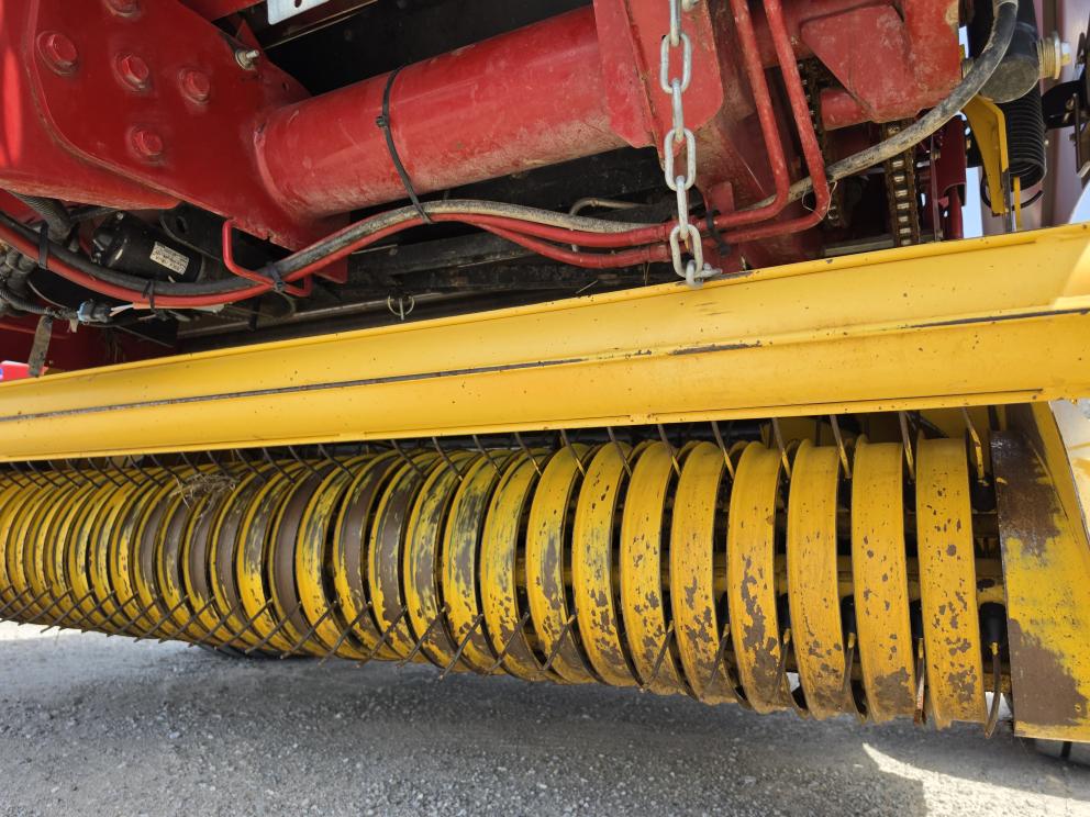Image for 2020 New Holland Roll Belt 560