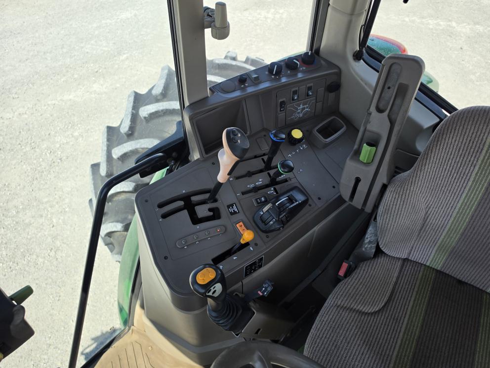 Image for 2012 John Deere 6430