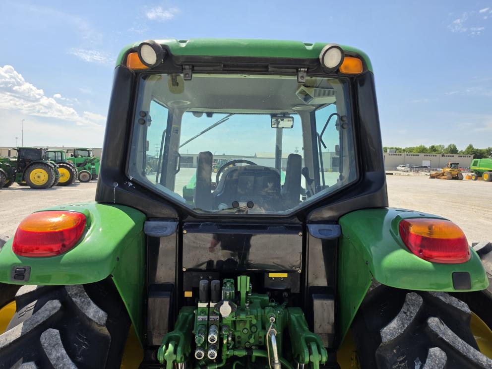 Image for 2012 John Deere 6430