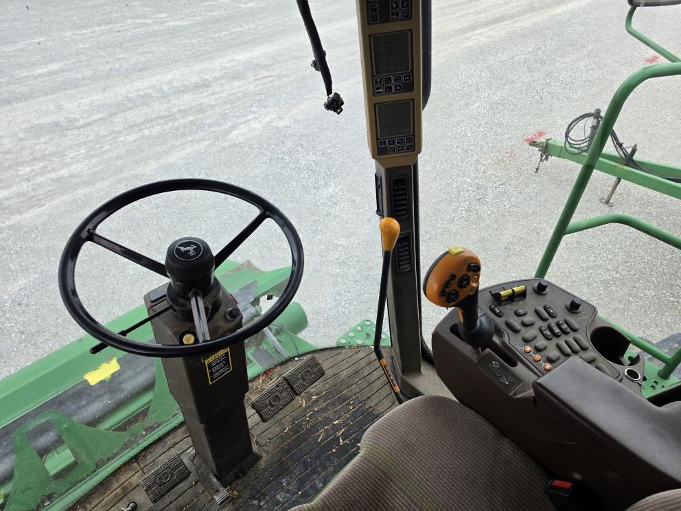 Image for 2004 John Deere 9660 STS