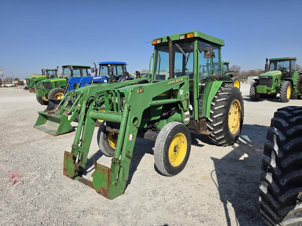 Image for 1999 John Deere 5510