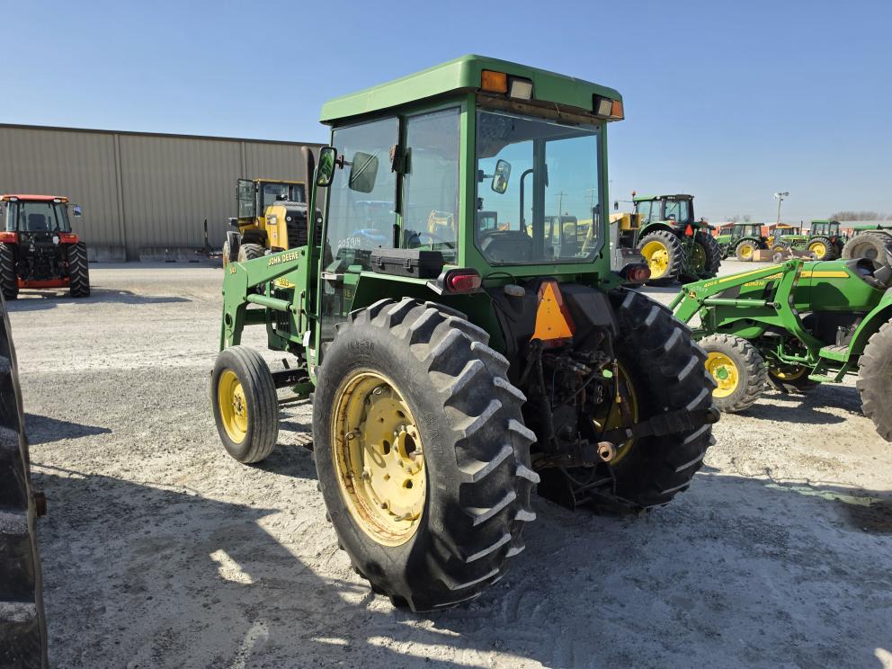 Image for 1999 John Deere 5510