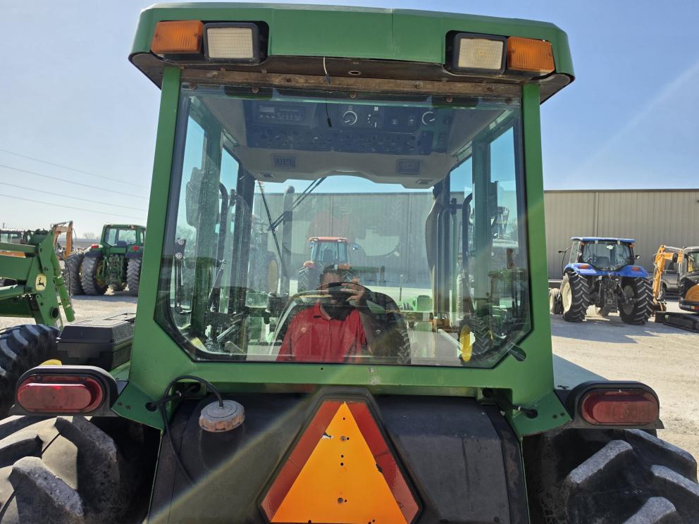 Image for 1999 John Deere 5510