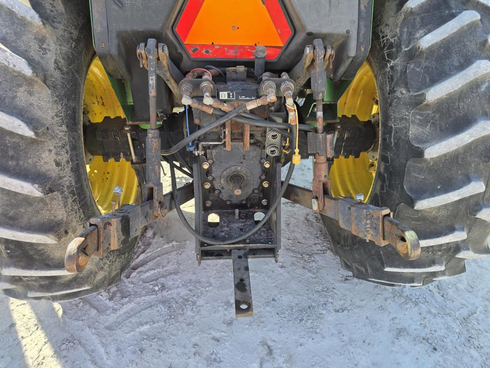Image for 1999 John Deere 5510
