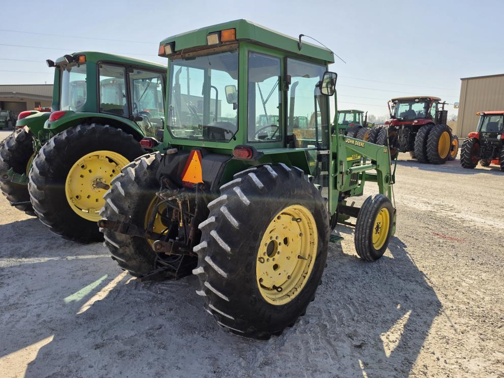 Image for 1999 John Deere 5510