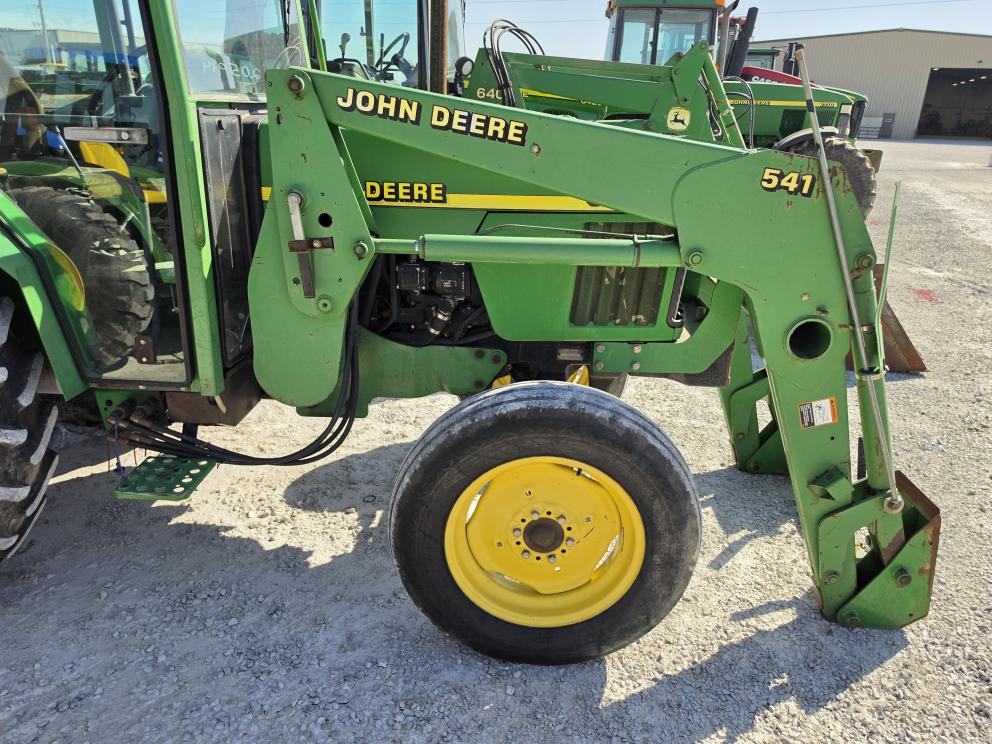 Image for 1999 John Deere 5510