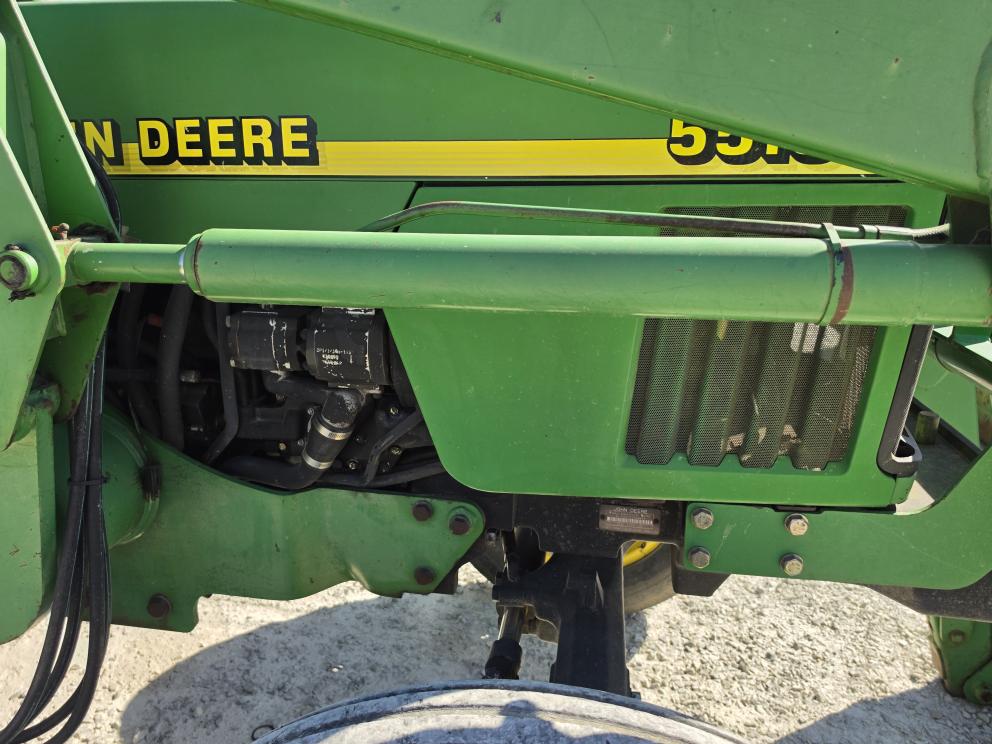 Image for 1999 John Deere 5510