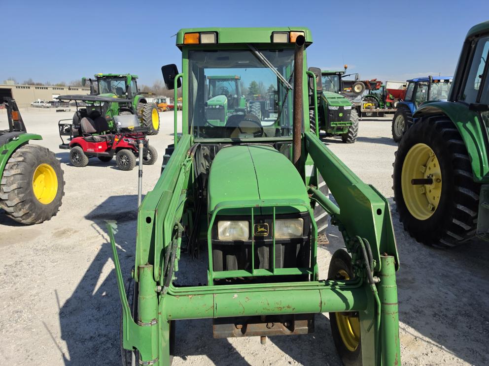 Image for 1999 John Deere 5510