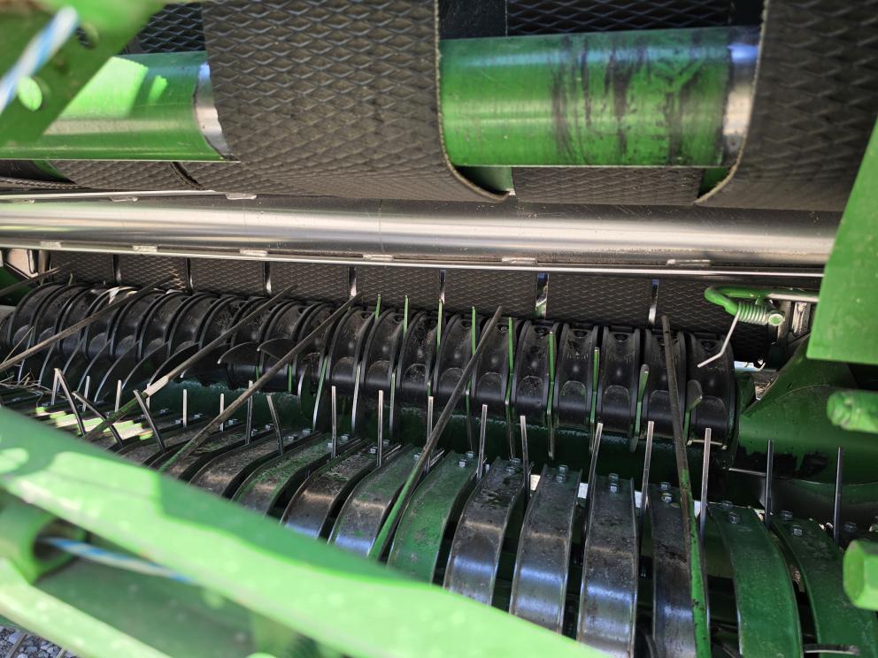Image for 2010 John Deere 568