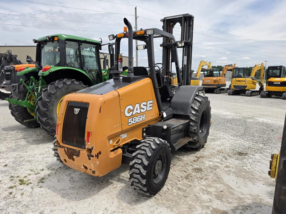 Image for 2019 Case 586H