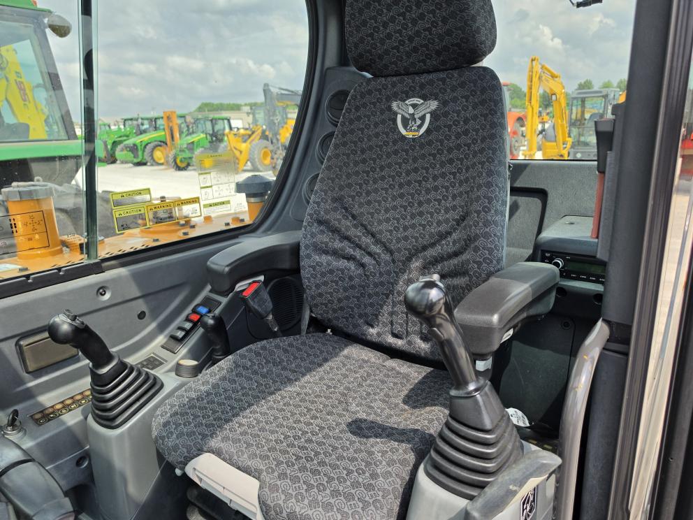 Image for 2018 Case CX57C