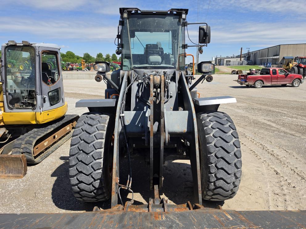 Image for 2021 Doosan DL220-7