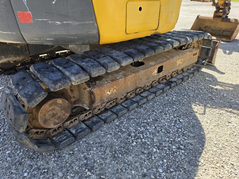 Image for 2013 Komatsu PC88MR-8