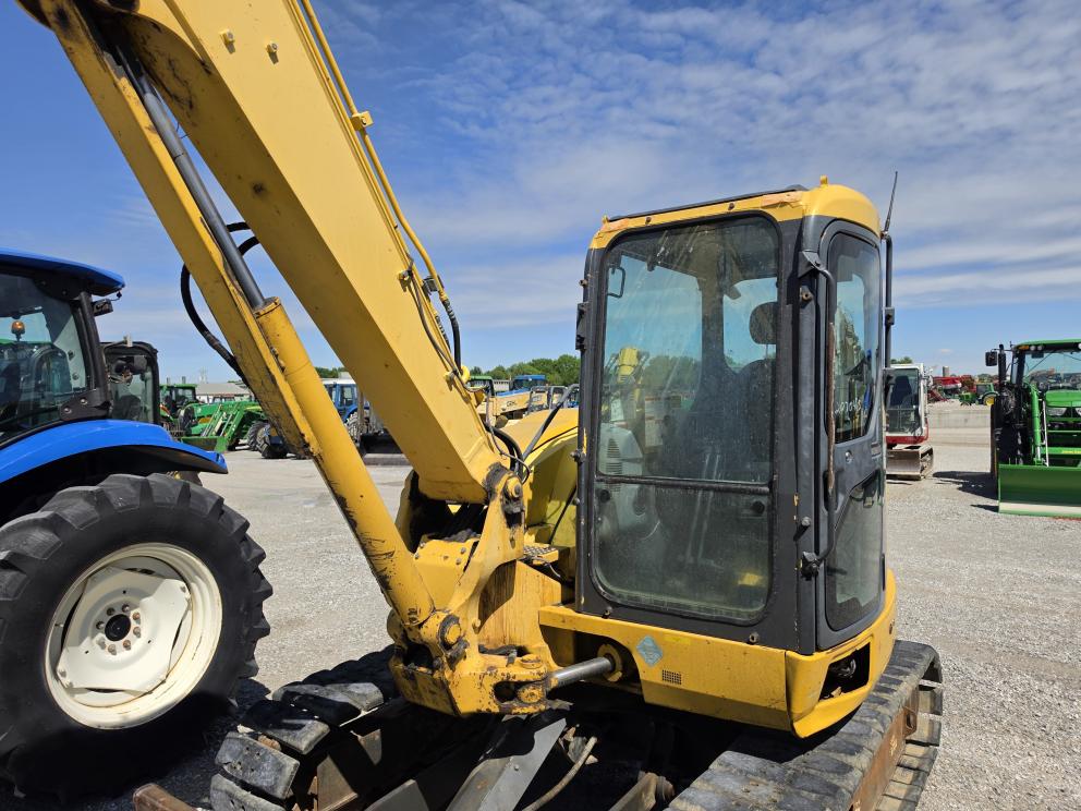 Image for 2013 Komatsu PC88MR-8