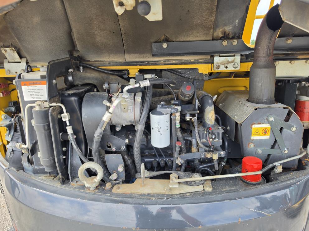 Image for 2013 Komatsu PC88MR-8