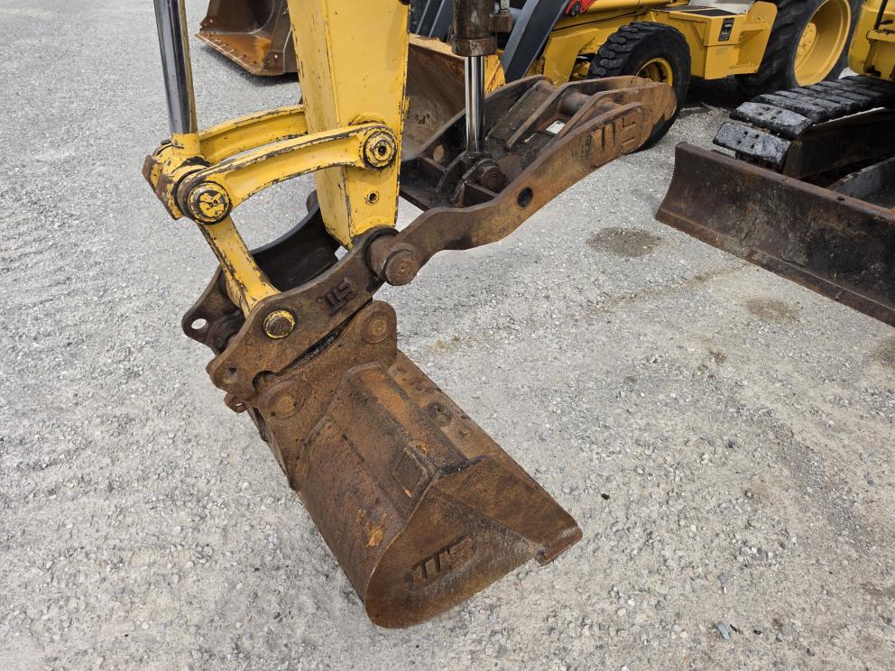 Image for 2013 Komatsu PC88MR-8