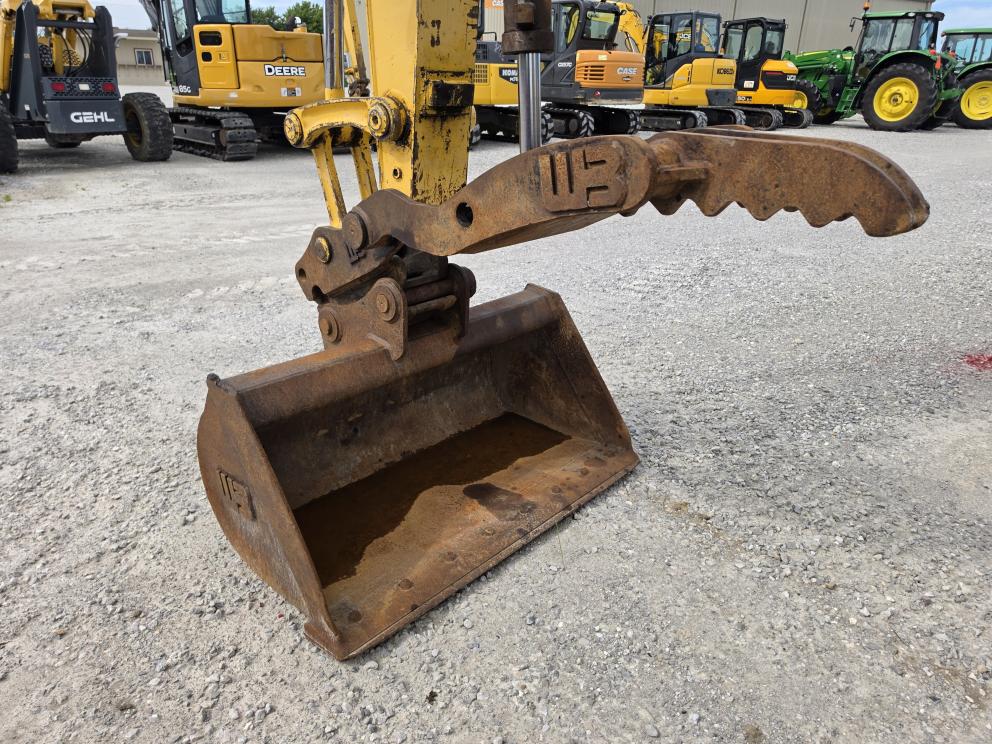 Image for 2013 Komatsu PC88MR-8