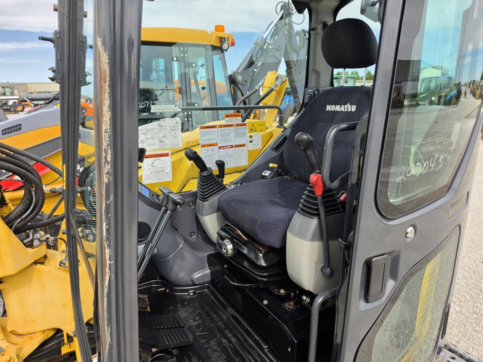 Image for 2013 Komatsu PC88MR-8