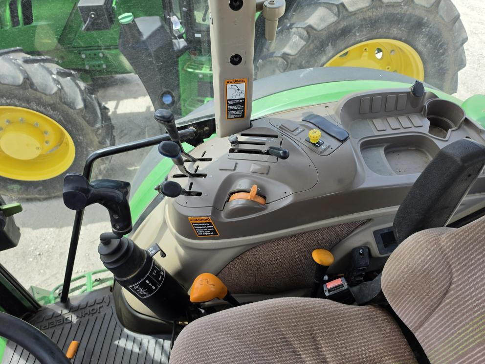 Image for 2013 John Deere 6140D