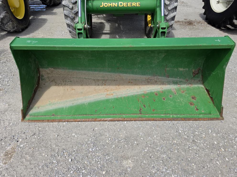 Image for 2013 John Deere 6140D