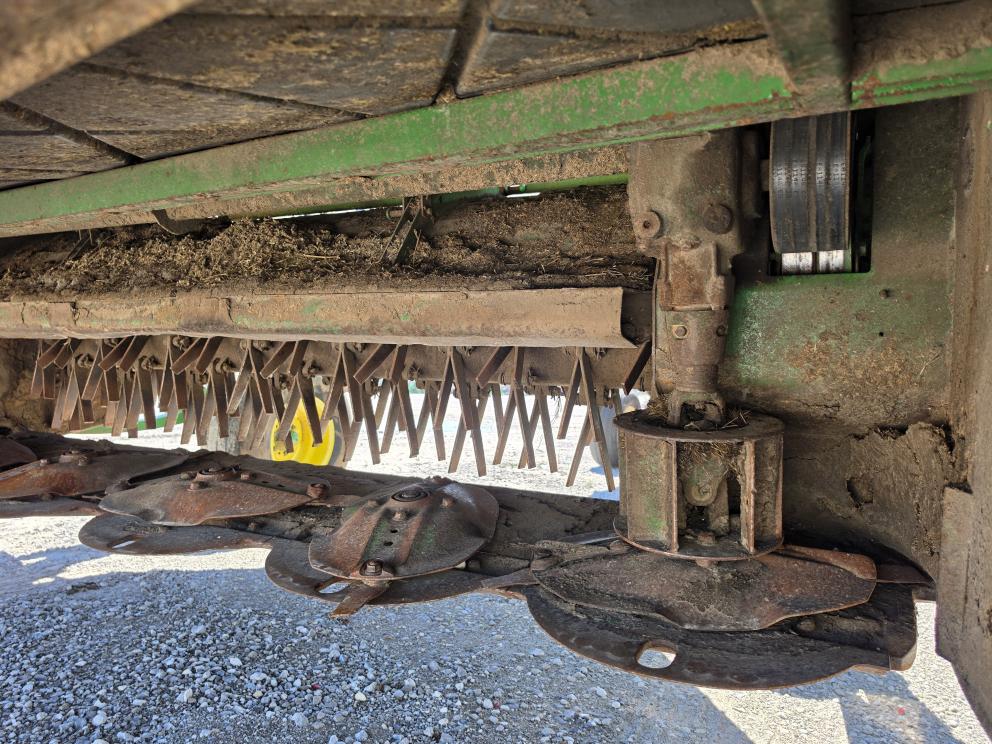 Image for 2003 John Deere 926