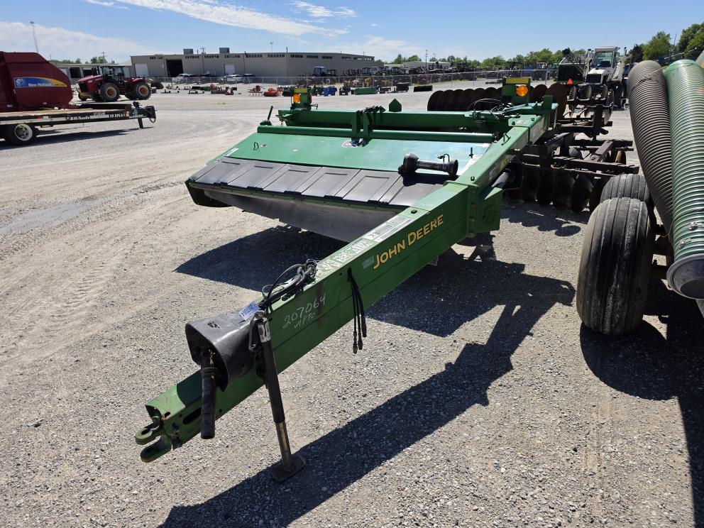 Image for 2003 John Deere 926