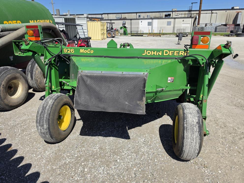 Image for 2003 John Deere 926