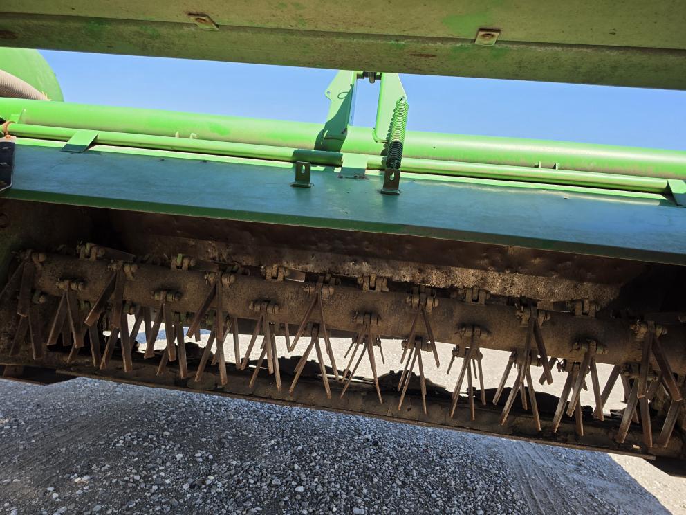 Image for 2003 John Deere 926