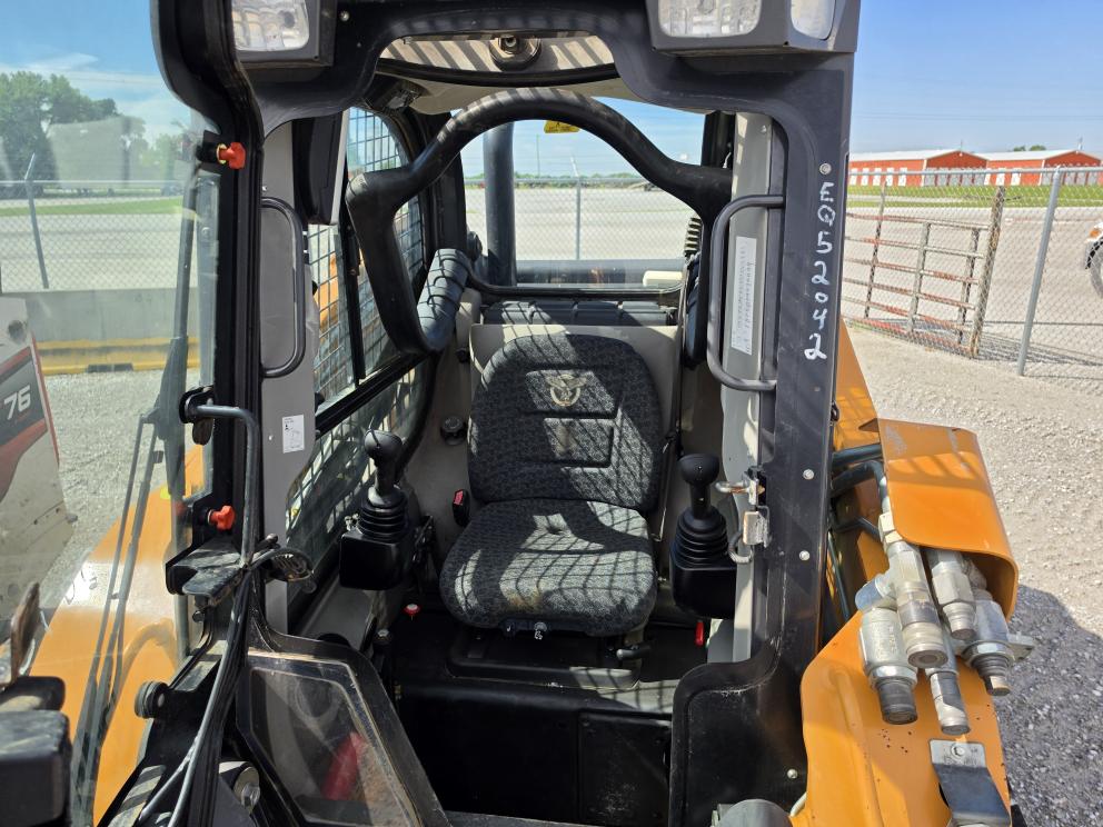 Image for 2021 Case TV450B
