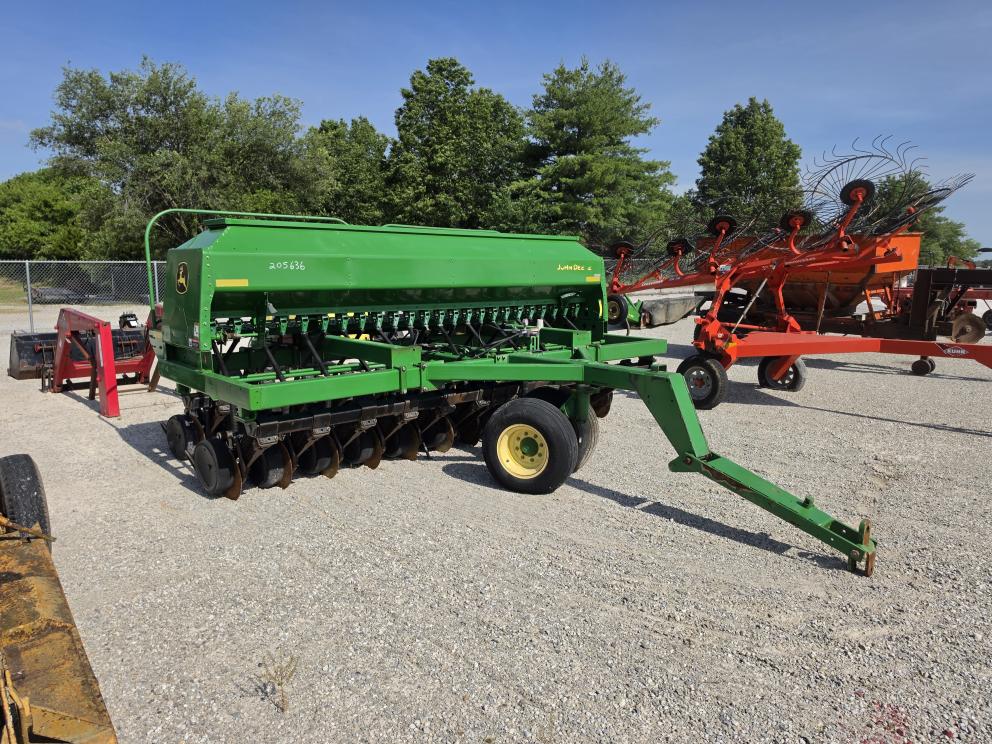 Image for 2002 John Deere 1590