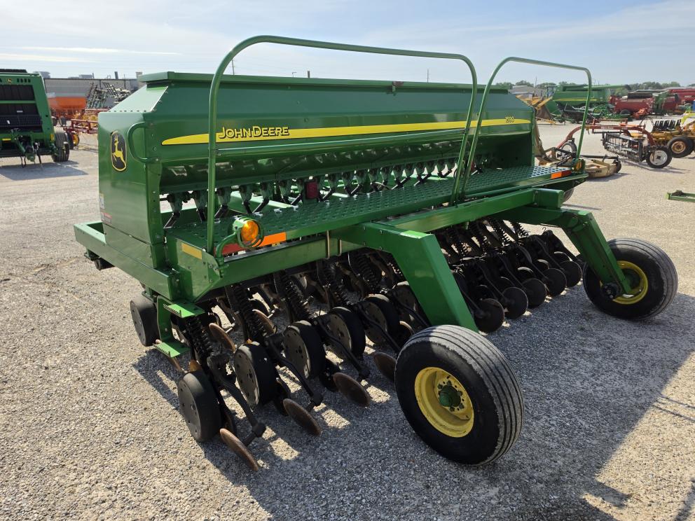 Image for 2002 John Deere 1590