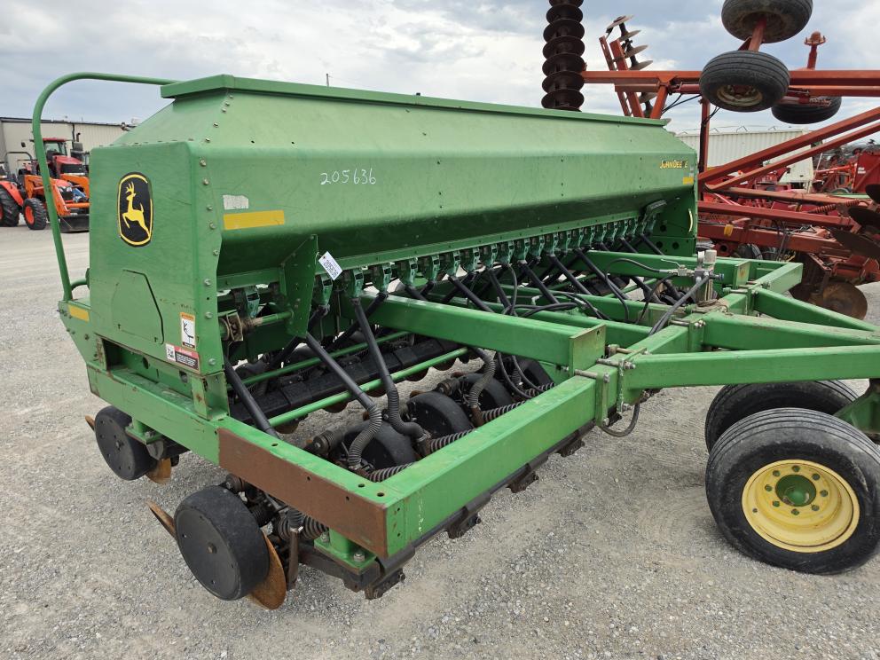 Image for 2002 John Deere 1590