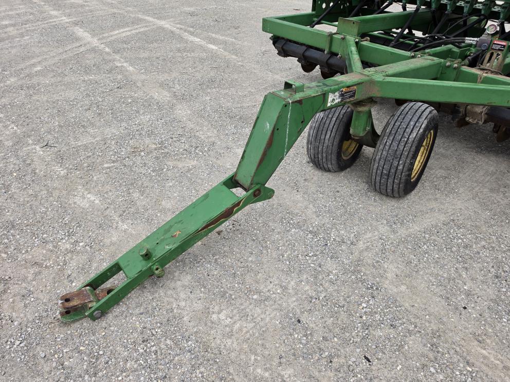 Image for 2002 John Deere 1590