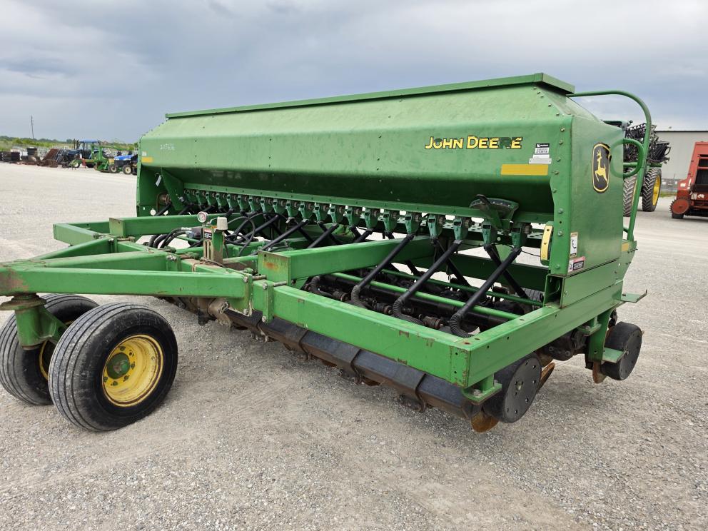 Image for 2002 John Deere 1590
