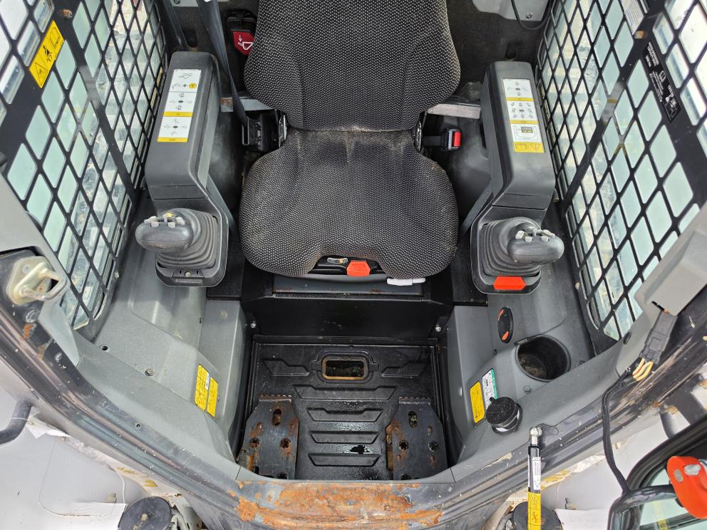 Image for 2021 Bobcat T76