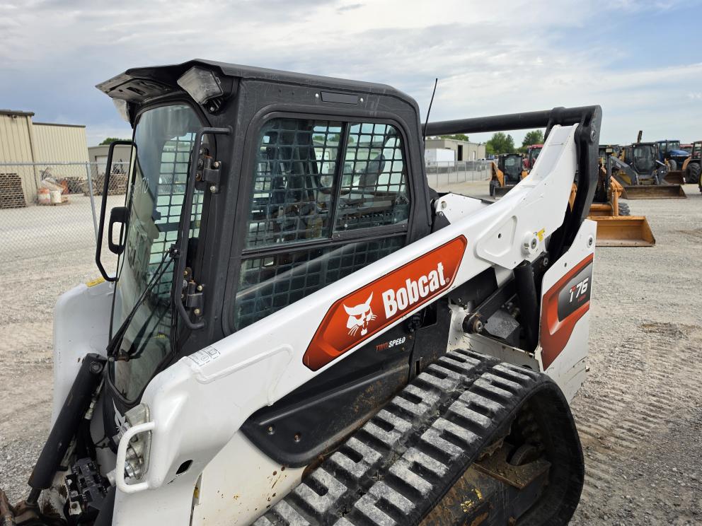 Image for 2021 Bobcat T76
