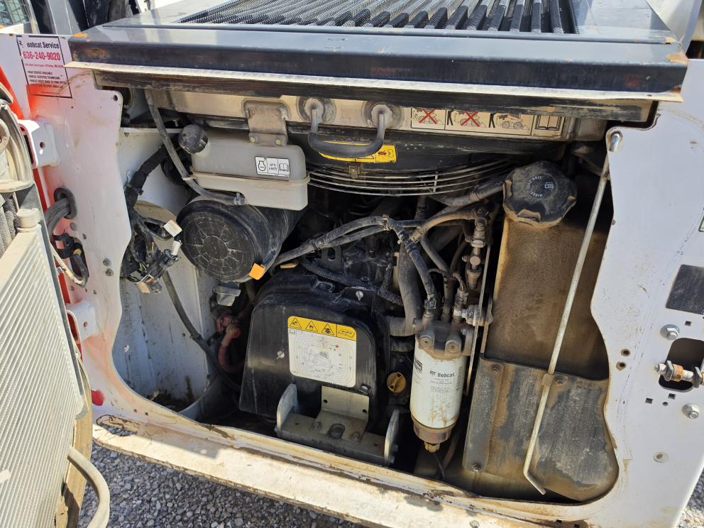 Image for 2021 Bobcat T76