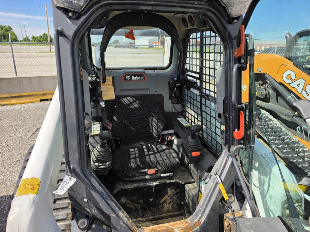 Image for 2021 Bobcat T76